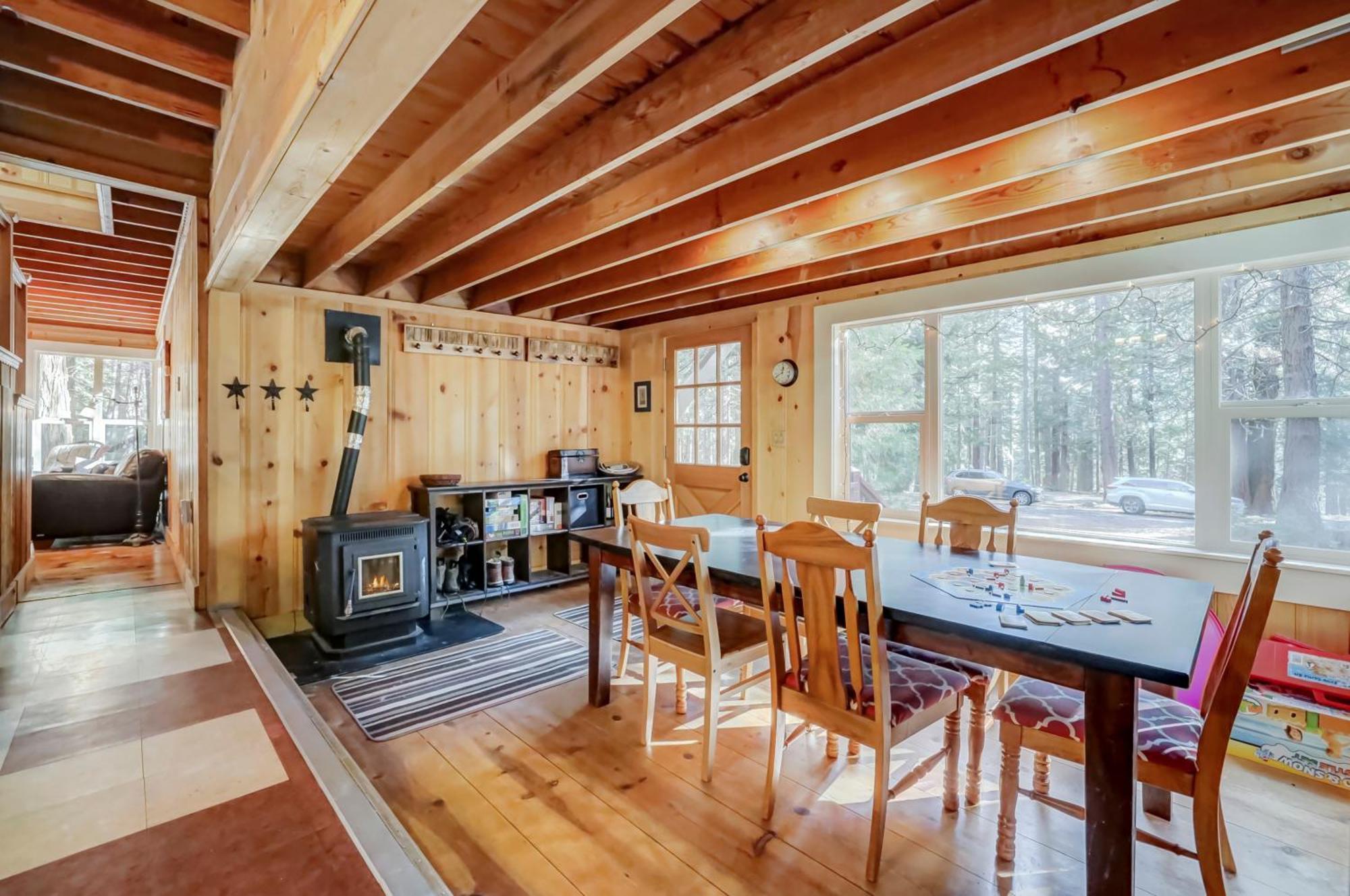Spacious Classic Cabin Retreat- Near Lassen Mill Creek Экстерьер фото