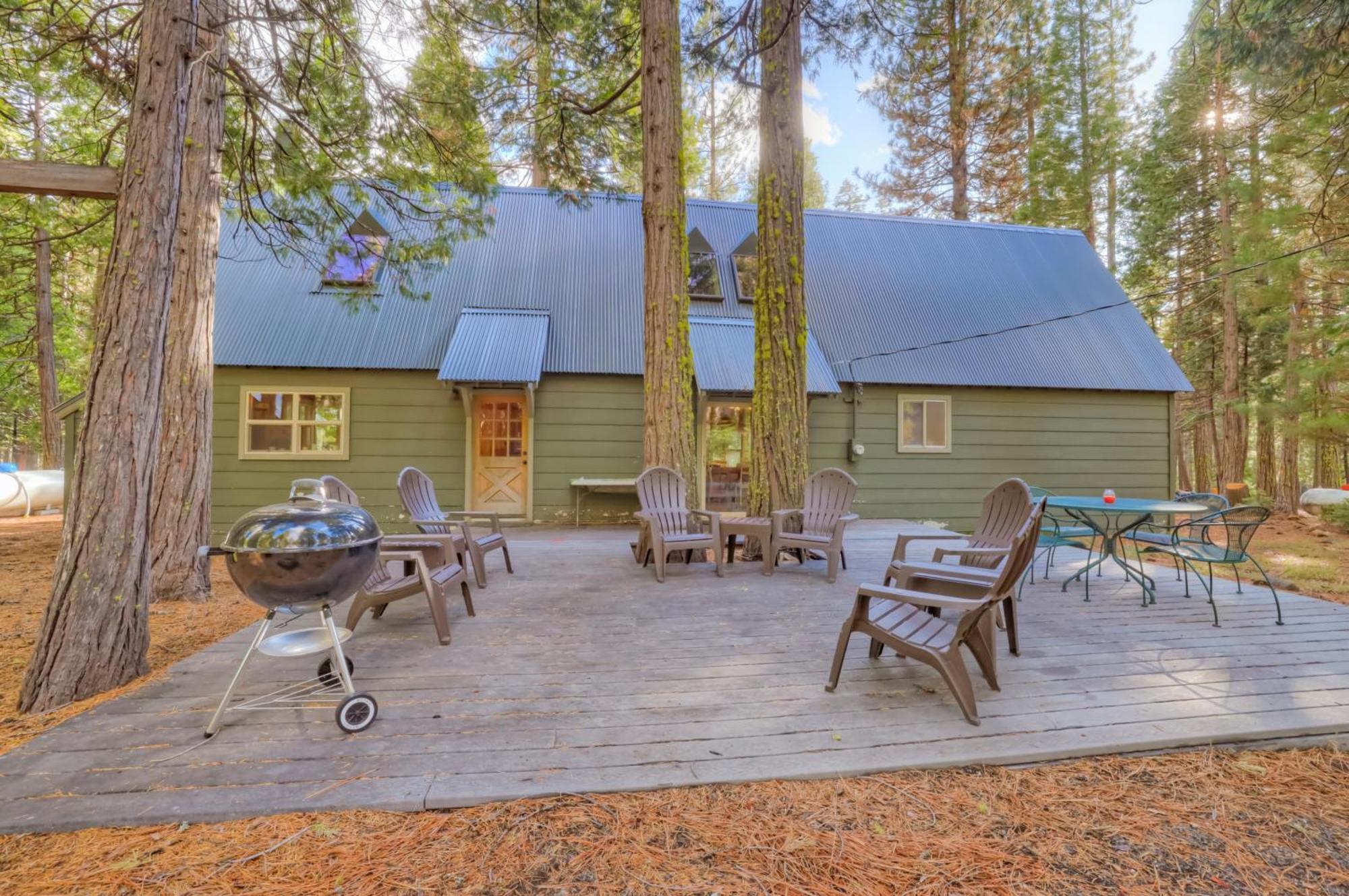 Spacious Classic Cabin Retreat- Near Lassen Mill Creek Экстерьер фото