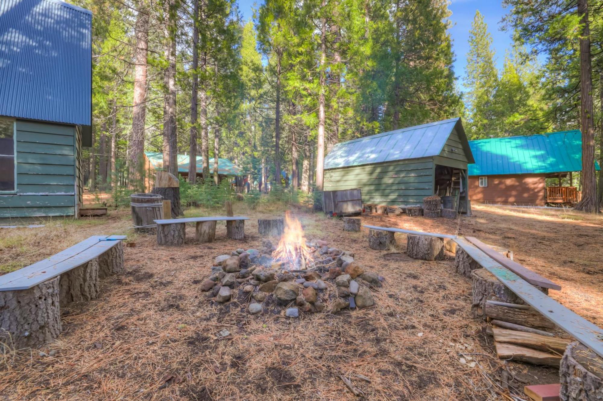 Spacious Classic Cabin Retreat- Near Lassen Mill Creek Экстерьер фото